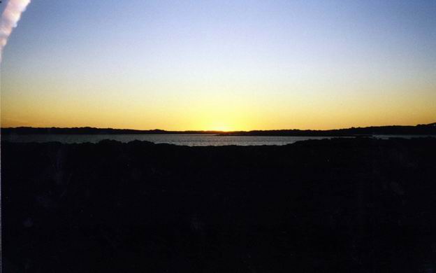 Coorong National Park, juzna Australia - zapad slnka.